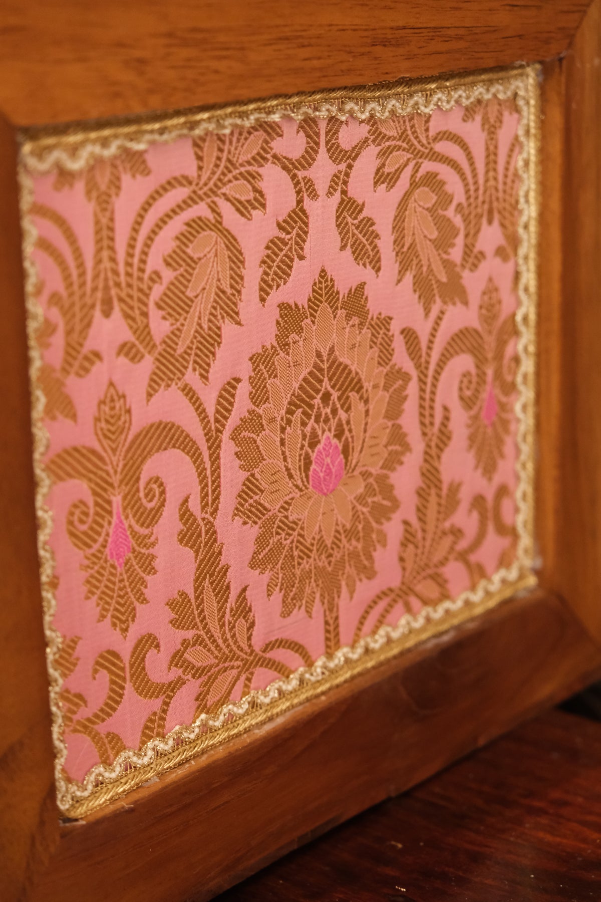 Kairavi Trunk Box